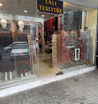Lale Tesettür Alanya – Kadın tesettür giyim ürünlerinin şık ve modern bir şekilde vitrinlerde sergilendiği butik mağaza.