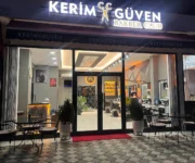 Kerim Güven Barber Club – profesyonel erkek kuaförü, modern saç tasarımı ve sakal bakım hizmetleri Alanya’da.