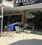 Uysal Kuaför 2 – Alanya’da erkek ve kadınlara özel saç kesimi, boyama ve bakım hizmetleri sunan modern kuaför salonu.