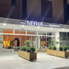 Nefha Hair Design – Alanya’da kadın ve erkek saç kesimi, renk, bakım ve stil hizmetleri sunan modern kuaför ve saç tasarım salonu.