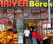 Alanya’da hizmet veren Tarihi Sarıyer Börek şubesinin dış cephesi ve vitrin görüntüsü