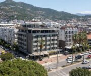 Alanya Büyük Otel: Merkezin Kalbinde Geleneksel Konukseverlik