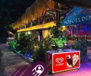 AKDENİZ CAMPİNG Alanya’da çam ormanları içinde denize sıfır konumda kurulmuş çadır ve karavan alanı.