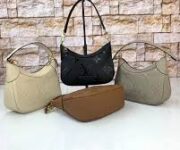 Mrcheapbag Alanya mağazası, uygun fiyatlı ve kaliteli çanta koleksiyonlarıyla her zevke hitap eden geniş bir ürün yelpazesi sunuyor.