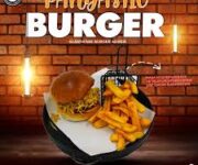 Pandastic Burger & Coffee Alanya’da el yapımı burger ve özel demleme kahve servisi