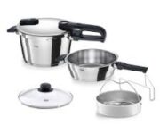 Gündoğan Züccaciye mağaza içi, çeşitli mutfak ve ev gereçleri reyonları