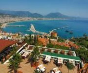 “Alanya Maldan Restaurant’ta deniz manzarası eşliğinde taze deniz ürünleri, kebap ve dünya mutfağı lezzetleri”