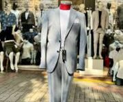 Sembol Giyim Alanya – Kadın ve erkek giyim ürünleri vitrinlerde modern ve şık bir şekilde sergileniyor, kaliteli tekstil seçenekleri sunuluyor.