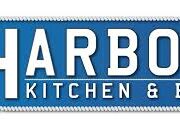Harbour Kitchen & Bar’da Alanya limanı manzarası eşliğinde yemek ve kokteyl keyfi.