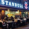 İstanbull Kebap’ta mangalda pişen kebap çeşitleri ve geleneksel Türk lezzetleri.