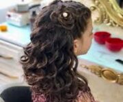 “Alanya Saraylı Kuaför’de profesyonel saç kesimi, renklendirme ve bakım hizmetleri”