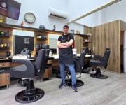 “Alanya Zen Coiffeur’de kadın ve erkeklere özel profesyonel saç kesimi, renklendirme ve berber hizmetleri”