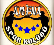 “Arena Spor Kulübü Avsallar Merkezi’nde modern fitness salonu, dövüş sporları ve kişisel antrenman hizmetleri”