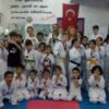 “Alanya Şampiyon Spor Kulübü’nde taekwondo, kickboks ve boks antrenmanı yapan sporcular”