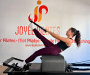 “Joyel Pilates stüdyosunda reformer ve mat pilates yapan katılımcılar”