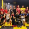 “Cesur Fight Academy’de kickboks, boks ve MMA antrenmanı yapan sporcular”