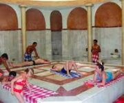 "Alanya Hamam Turkish Bath – geleneksel Türk hamamı deneyimini modern hizmetlerle birleştiren otantik spa merkezi."