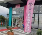 "Gök ve Su Anaokulu – çocuklara güvenli, sevgi dolu ve eğitici bir ortamda modern okul öncesi eğitim sunan anaokulu."