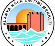 Alanya Halk Eğitim Merkezi binası ve kursiyerlerin eğitim aldığı sınıflar.