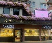 Kanaat Kuyumculuk – Alanya’da altın, pırlanta, gümüş ve özel tasarım takılarıyla kalite, güven ve zarafeti bir araya getiren prestijli kuyumcu.