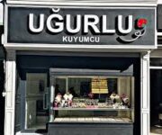 Uğurlu Kuyumculuk Alanya – zarif altın, pırlanta ve gümüş takı koleksiyonlarıyla güvenilir hizmet sunan seçkin kuyumcu.