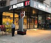 Alanya’da taze ve hijyenik et ürünleri sunan Hijyen Et’te dana, kuzu ve tavuk çeşitleri güvenle hazırlanıyor.