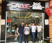 CADDE Erkek Kuaförü – Alanya’da modern saç kesimi, sakal tasarımı ve traş hizmetleri sunan erkek kuaförü.