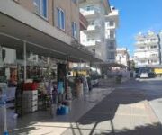 Uysal Züccaciye mağaza içi ve ürün reyonları, mutfak eşyaları ve ev aksesuarları