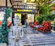 "Grand Alanya Hamam – geleneksel Türk hamamı kültürünü modern spa hizmetleriyle sunan şık ve otantik merkez."