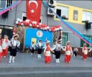 Cikcilli Mehmet Emine Öncü İlköğretim Okulu binası, modern sınıfları ve öğrencilere güvenli, çağdaş bir eğitim ortamı sunan ilkokul.