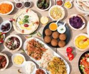 “Alanya Ziyafet Sofrası’nda kebap çeşitleri, ev yemekleri ve geleneksel Türk mutfağı lezzetleri”