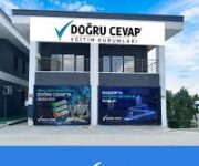 "Gazipaşa Doğru Cevap Özel Öğretim Kursu öğrencileri modern sınıf ortamında ders çalışıyor, öğretmen rehberliğinde bireysel ve grup etütleri alıyor, eğitim materyalleri ile desteklenmiş öğrenme alanı."