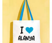 Sütpaklar Çanta mağazası, kaliteli ve şık çanta modelleriyle Alanya’da modern alışveriş deneyimi sunuyor.