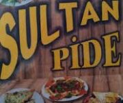 Alanya’da sıcak pide ve lezzetli kebap çeşitleri sunan Sultan Pide Kebap Salonu’nun özenle hazırlanmış sofraları