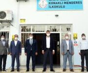 Konaklı Menderes İlköğretim Okulu binası, modern eğitim imkanları ve öğrencilerine güvenli, destekleyici bir öğrenme ortamı sunan ilkokul.