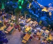 “Alanya Kale Panorama Restoran’da tarihi kale manzarası ve Akdeniz’e karşı zengin yemek çeşitleri”