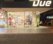 Due Çanta – Alanya’da şık ve modern tasarımlara sahip kadın ve erkek çanta mağazası.