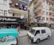 Dinçler Züccaciye mağazası iç mekan görüntüsü ve çeşitli mutfak ürünleri