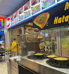 Alanya’da geleneksel kebap ve ızgara lezzetleriyle ünlü Muti Usta’nın özenle hazırlanmış yemek sunumu