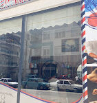 King Barber Shop – Mahmutlar’da erkek saç kesimi, sakal bakımı ve klasik berber hizmetleri sunan modern barber salonu.