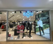 Kiğılı Alanya – Erkek giyim, takım elbise, gömlek, pantolon ve aksesuar ürünleri sunan prestijli mağaza.