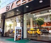 Cuts By Celal Alanya’da kadın ve erkek güzellik uygulamaları sunan profesyonel kuaför salonu.