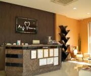 “All Dental Alanya modern muayene odası ve ileri teknoloji dental ekipmanlarla donatılmış diş kliniği.”