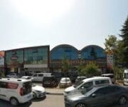 “Nuroğlu Otomotiv araç satış ve servis alanı, Alanya’da otomotiv hizmetleri.”