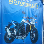 Alanya Aksoy Motosiklet servis alanında motosiklet bakım ve onarım işlemleri yapılırken çekilmiş görüntü