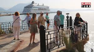 Alanya 2026 tatil turları için erken rezervasyon avantajlarını gösteren kampanya ve tur görseli