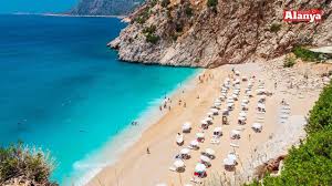 Alanya 2026 turları için büyük fiyat fırsatlarını gösteren kampanya görseli ve tur paketleri