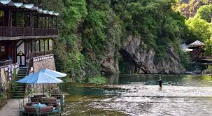 Dim Çayı, serin suları ve doğayla iç içe ortamıyla Alanya yaz tatilinin favori rotası oluyor.