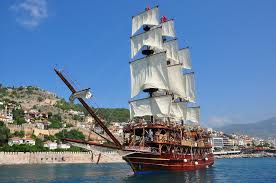 Alanya Korsan Tekne Turu 2026 fiyat listesi ve korsan tekne turu görselleri