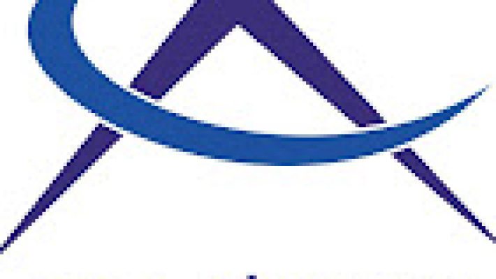 AREL Sigorta Alanya ofisinde sigorta danışmanları müşterilere hizmet verirken çekilmiş görüntü